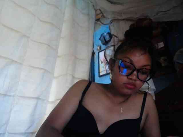pretty-ass webcam