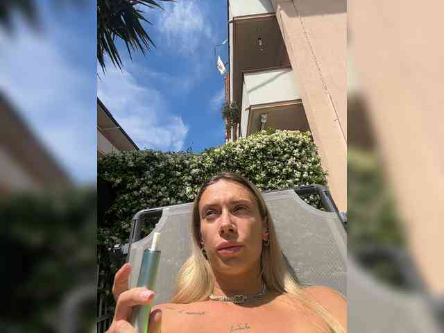 MerryBaby webcam
