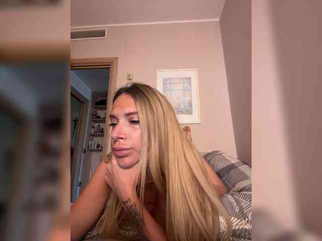 merrybaby Live Webcam on BongaCams