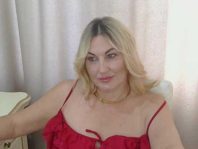 TANMZYA live cam on BongaCams