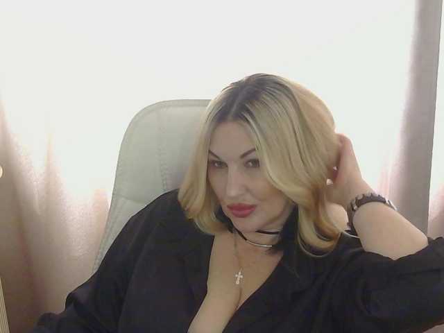 TANMZYA's BongaCams show and profile