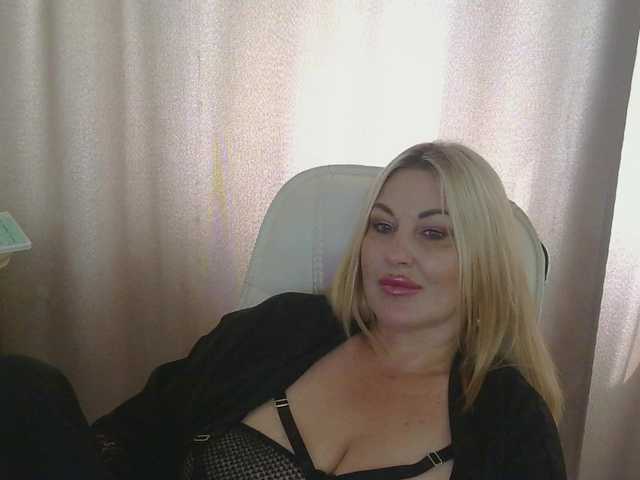 TANMZYA live cam on BongaCams