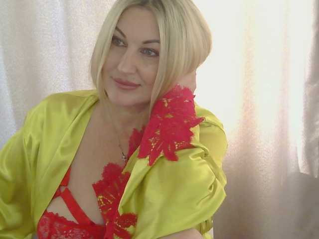 TANMZYA live cam on BongaCams