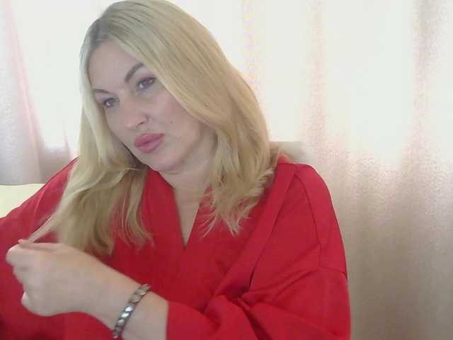 tanmzya cam belle