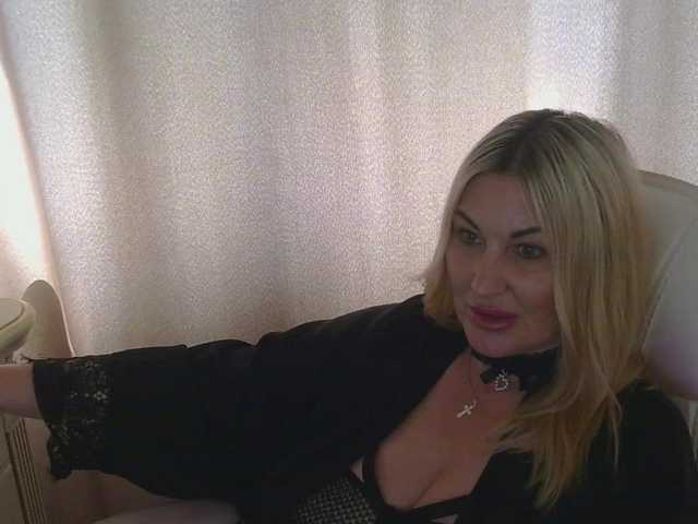 TANMZYA live webcam show