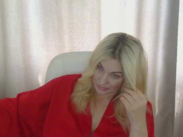tanmzya cam belle