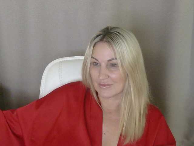 tanmzya cam belle