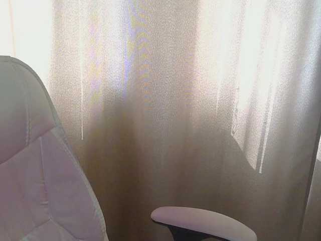 TANMZYA live cam on BongaCams