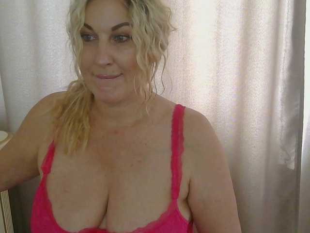 TANMZYA live cam on BongaCams
