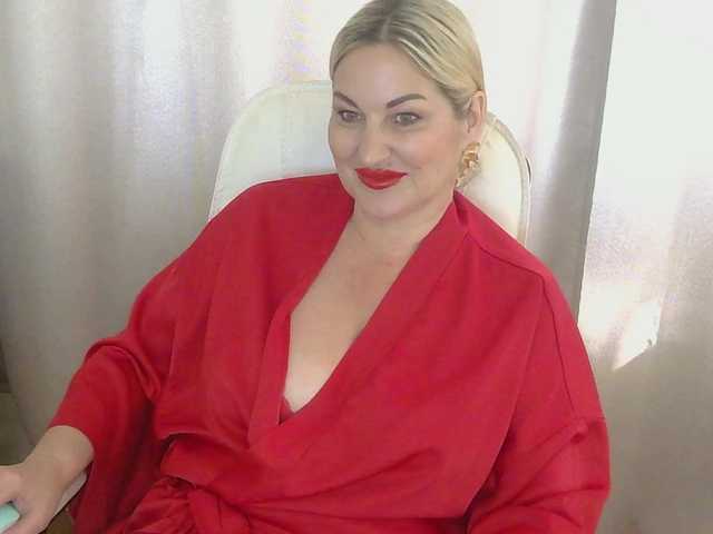 tanmzya cam belle