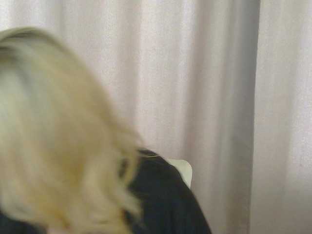 TANMZYA live cam on BongaCams