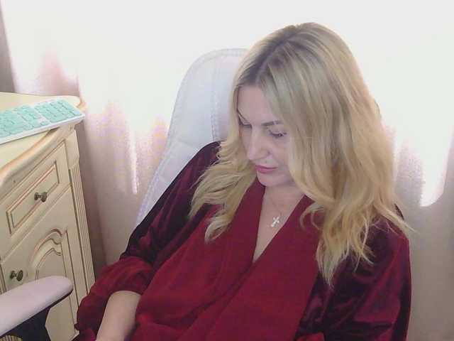 TANMZYA's BongaCams show and profile