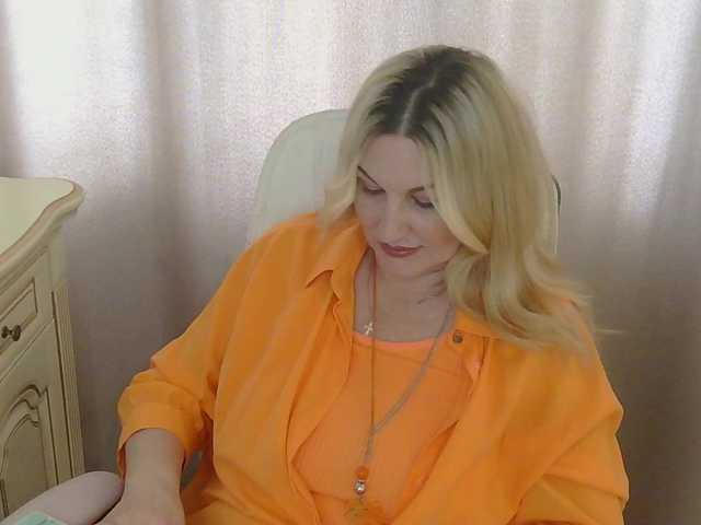 TANMZYA's BongaCams show and profile