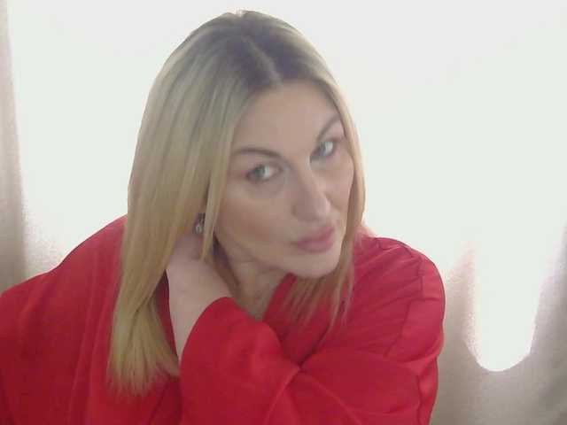 TANMZYA live cam on BongaCams