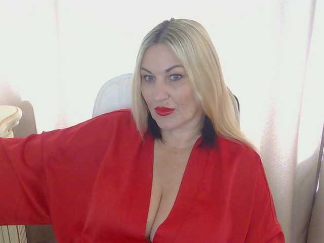 tanmzya cam belle