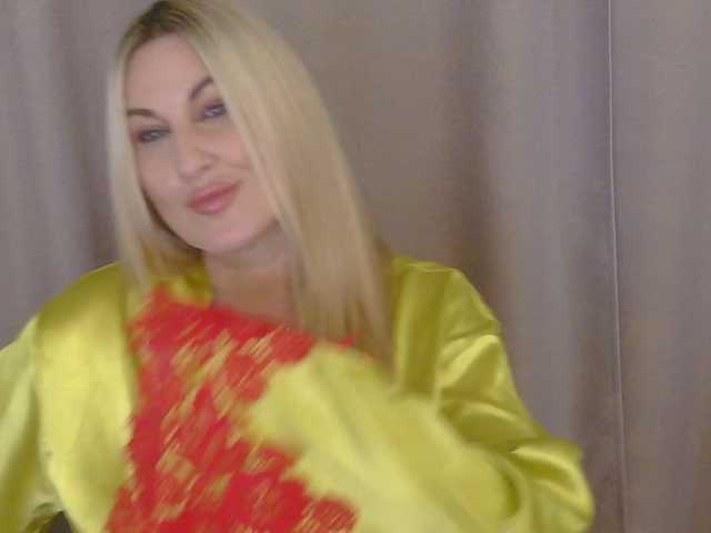 TANMZYA live cam on BongaCams