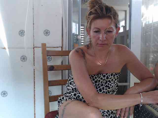 Elei2345 webcam