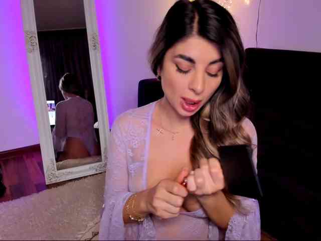 MirabelleMira webcam