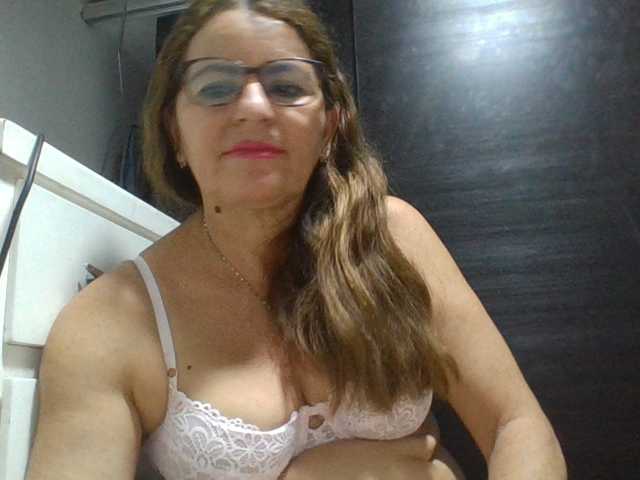 JuanitaWouti, live now on BongaCams