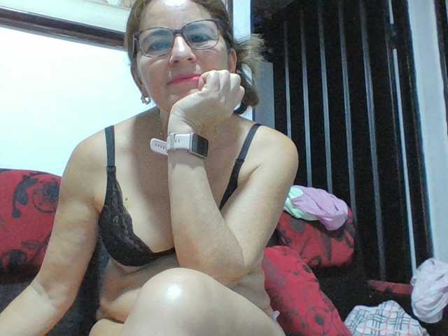 JuanitaWouti live cam