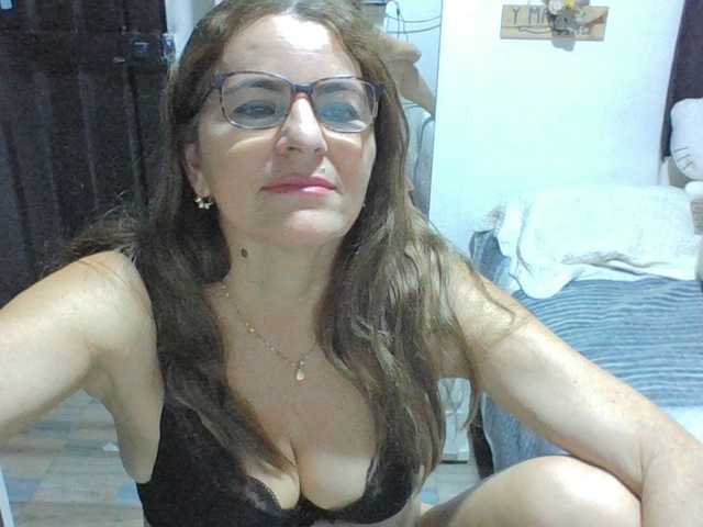 JuanitaWouti live cam on BongaCams