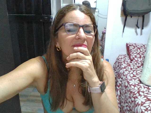 JuanitaWouti live cam on BongaCams