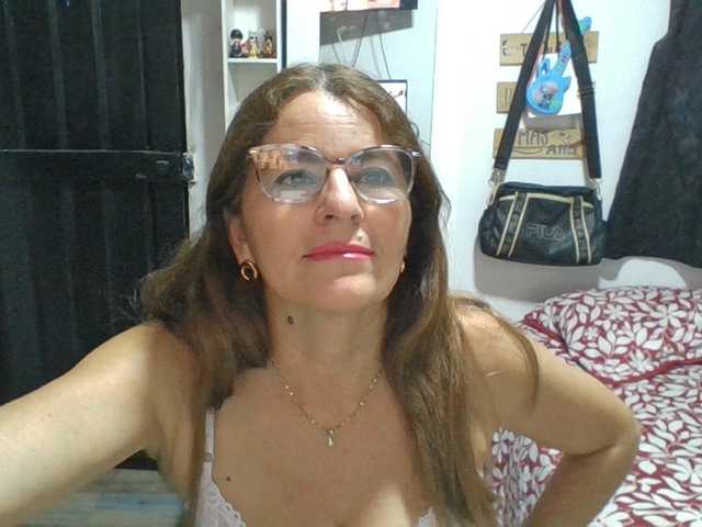 JuanitaWouti live webcam show