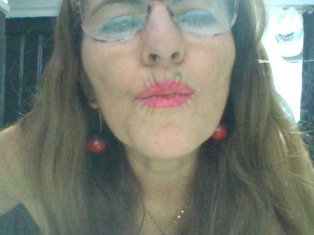 JuanitaWouti live cam on BongaCams