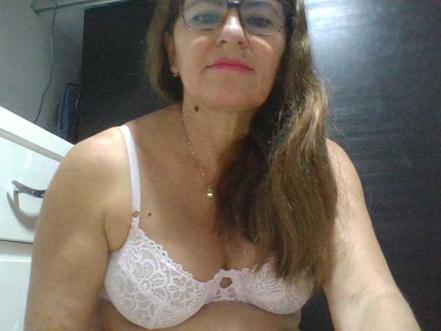 JuanitaWouti, en directo ahora en BongaCams