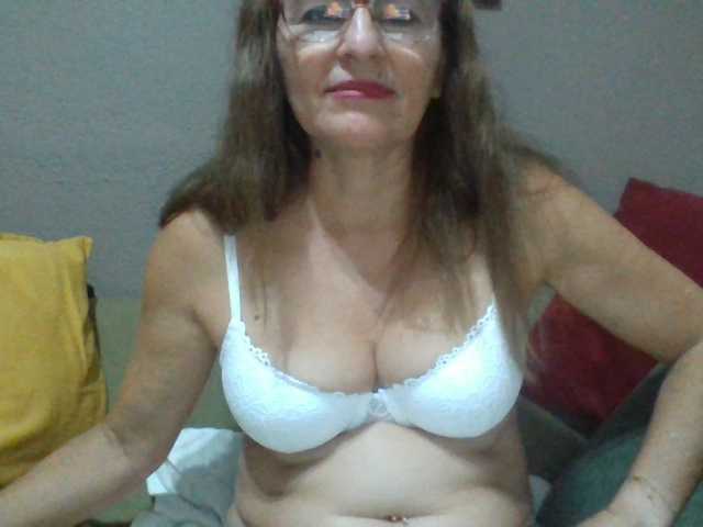 JuanitaWouti live cam on BongaCams