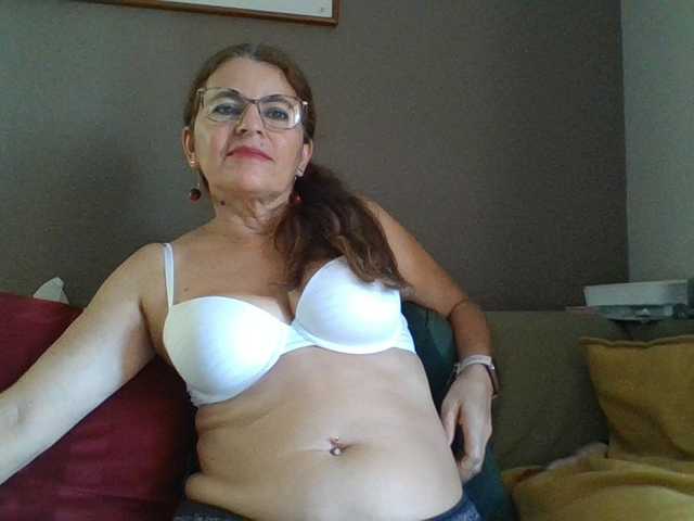 JuanitaWouti live cam on BongaCams