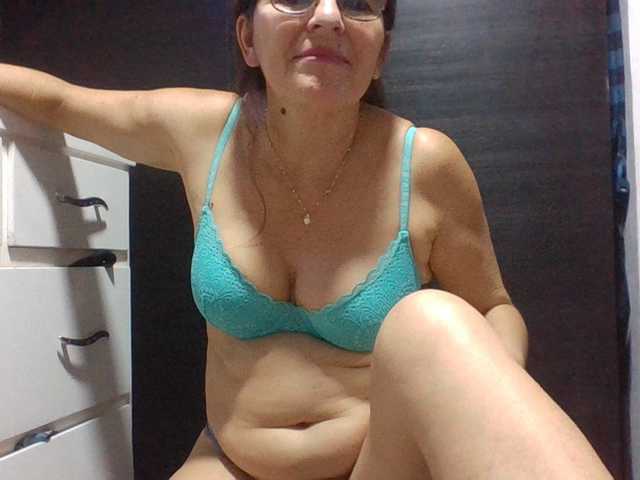 JuanitaWouti webcam bongacams model stream image
