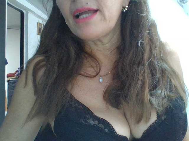 JuanitaWouti live cam on BongaCams