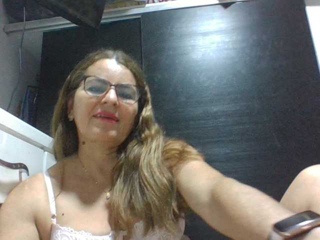 JuanitaWouti, en directo ahora en BongaCams