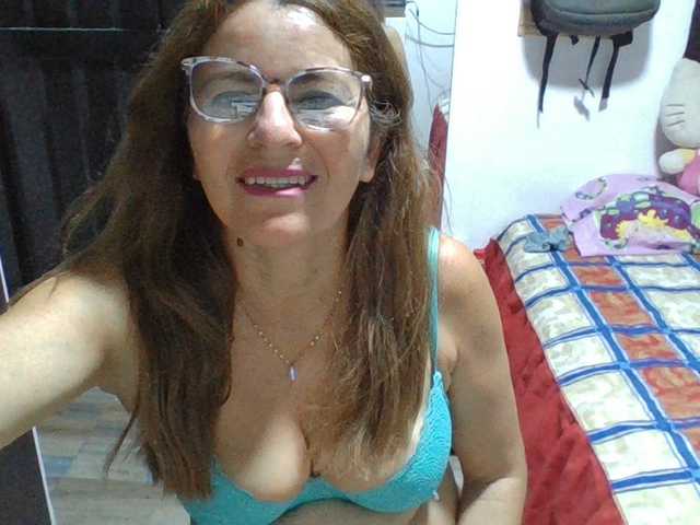 JuanitaWouti live cam on BongaCams