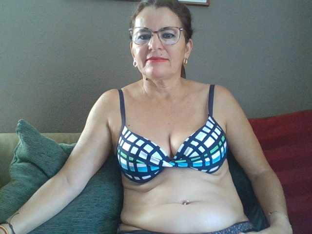 JuanitaWouti live cam on BongaCams