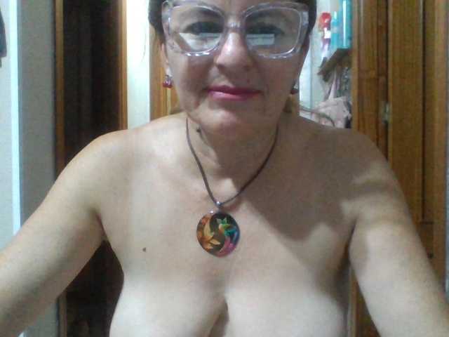 JuanitaWouti live cam on BongaCams
