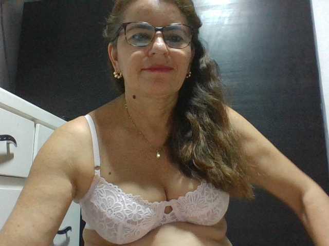 JuanitaWouti live cam on BongaCams