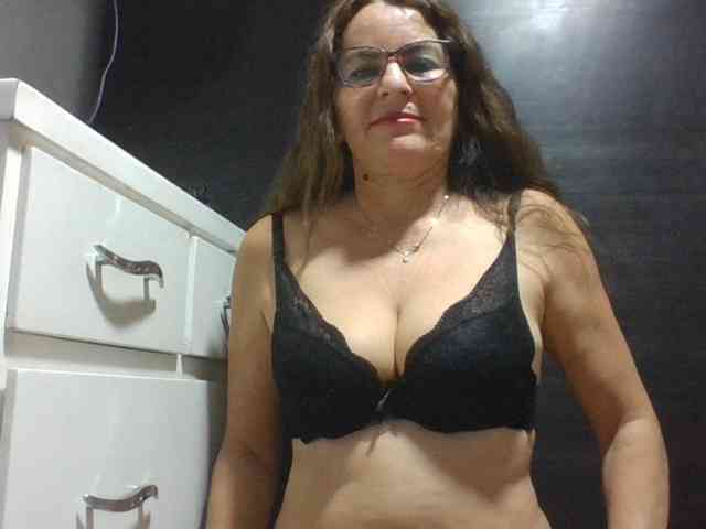 JuanitaWouti webcam