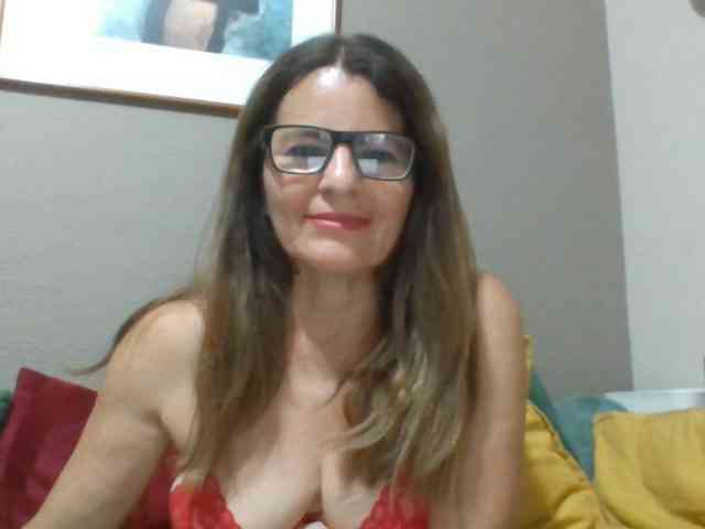 JuanitaWouti webcam