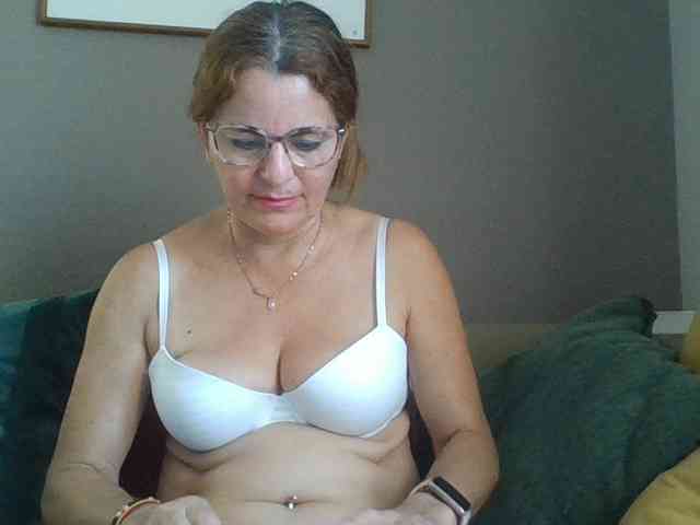Model: JuanitaWouti