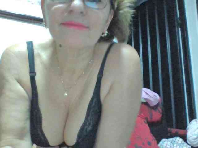 Model: JuanitaWouti