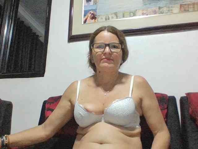 JuanitaWouti webcam