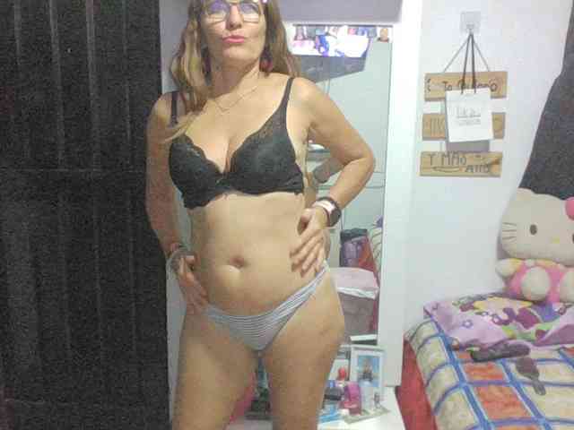 JuanitaWouti JuanitaWouti