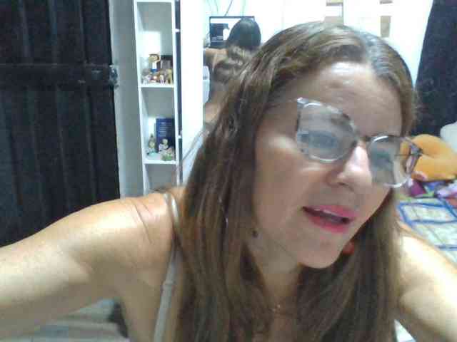 JuanitaWouti webcam