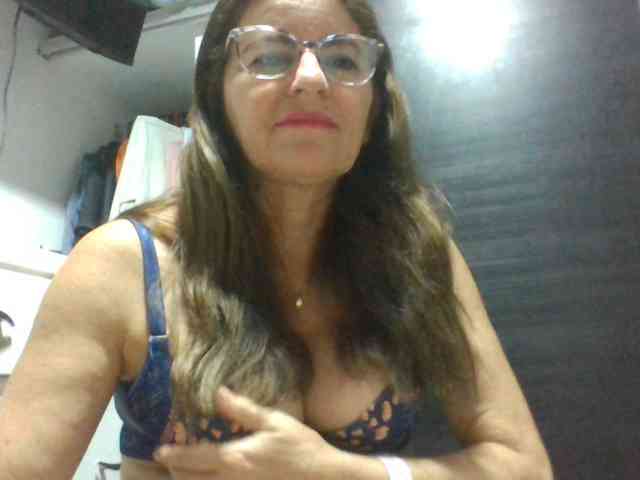 JuanitaWouti webcam