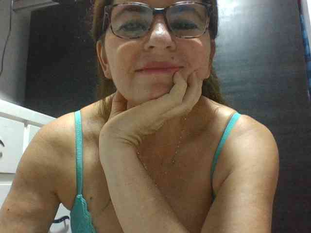 JuanitaWouti webcam