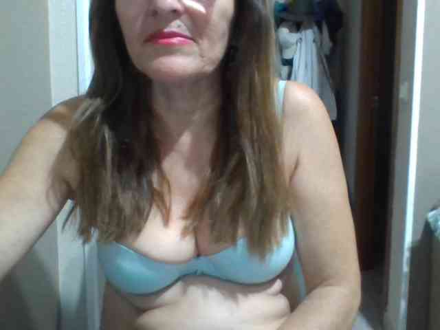 JuanitaWouti JuanitaWouti