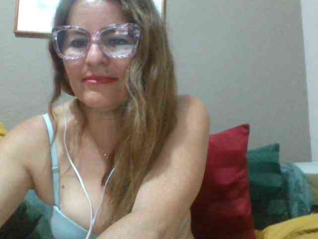 JuanitaWouti JuanitaWouti