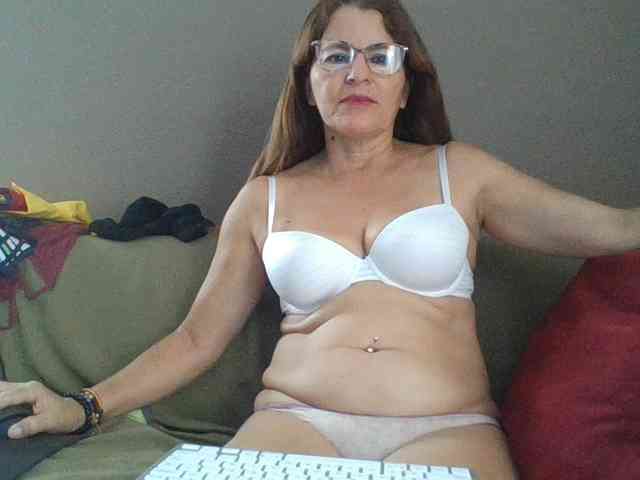 JuanitaWouti webcam